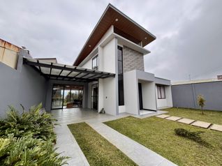 Modern House for Sale in Santiago de San Ramón