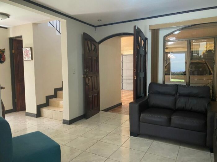Venta de casa en Pozos Santa Ana in Pozos, Santa Ana, San José — ₡ 145 000 000