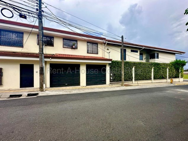 Venta de Propiedad Comercial/Oficina/APTO  en San Pablo de Heredia. RAH 27-478 in San Pablo, Heredia — $547,000