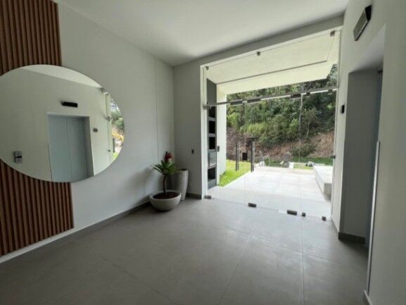 Alquiler de Apartamento en Santa Ana, San José. en Santa Ana, San José — $1,350