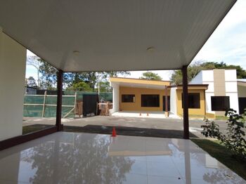 Se vende casa en San Rafael Heredia 26-159 in San Rafael, Heredia — $185,000 - Photo 5 of 24