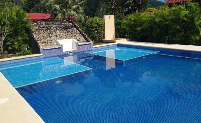 Pristine 3-Star Jacó Hotel w/ prime location and history of excellence in Jacó, Garabito, Puntarenas — $1,200,000