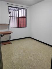 Hermosa casa en alquiler en San Sebastián en San Sebastián, San José — 295 000 ₡ - Foto 4 de 6