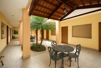 Building with Potential for Hostel or Airbnb Near La Sabana and Paseo Colón in Pavas, San José — $750,000 - Photo 4 of 12