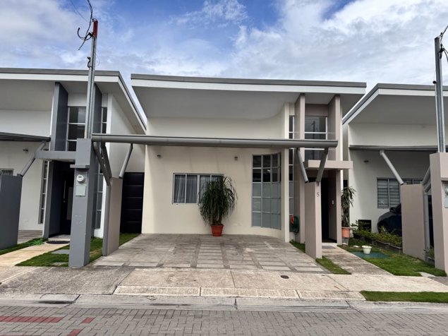 Venta de casa en Condominio Corteza del Oeste, Tejar in El Tejar, El Guarco, Cartago — ₡ 98 000 000