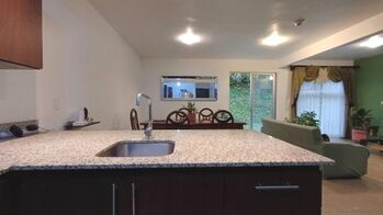 Alquiler de Apartamento en Granadilla de Curridabat.  in Granadilla, Curridabat, San José — $1,190 - Photo 5 of 18