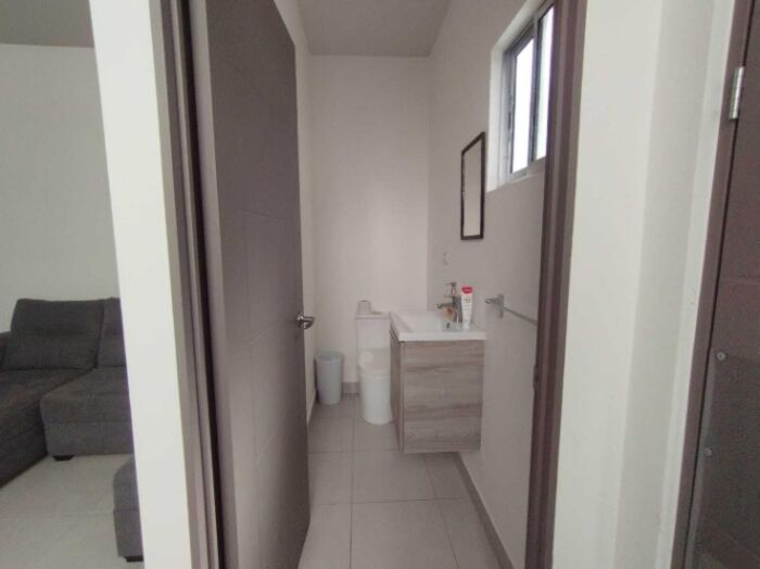 Se vende casa en Mercedes Heredia 26-1071 en Mercedes, Heredia — ₡ 78 000 000
