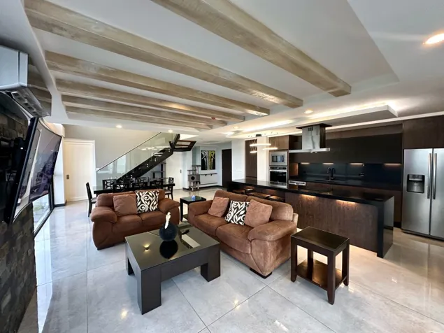 Luxury Penthouse in Curridabat in Curridabat, San José — $639,800,000 - Photo 3 of 28