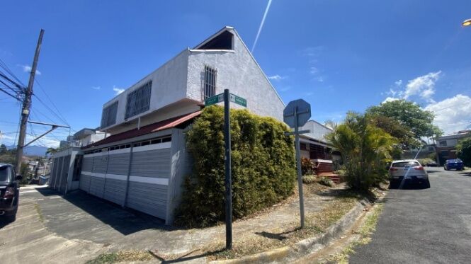 Venta de Casa en YOSES SUR, San José. RAH 27-168 en Zapote, San José — ₡ 132 500 000