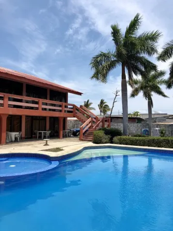 VENTA / Hotel Frente al Mar, Puntarenas in Puntarenas — $1,999,000 - Photo 3 of 27