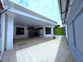 Alquiler de Casa de 3 Habitaciones en Sabanilla Montes de Oca en Sabanilla, Montes De Oca, San José — $1,590 - Foto 4 de 12