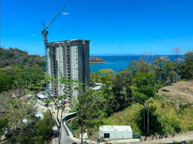 Casa en Residencias Punta Esmeralda, Punta Leona en Jacó, Garabito, Puntarenas — $210,000 - Foto 2 de 10