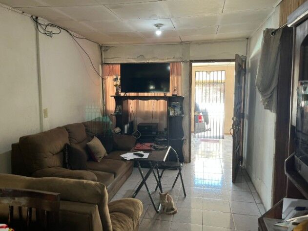 Venta de casa urgente, negociable in Limón — ₡ 38