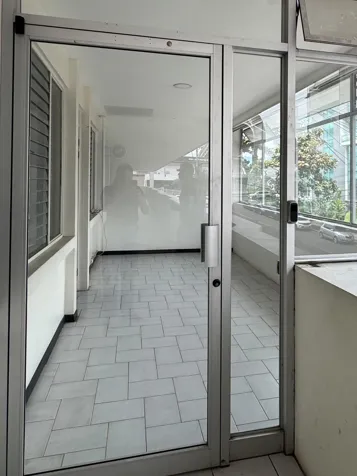 Se Alquila, Local comercial, San Jose, Sabana Norte en Uruca, San José — $1,600