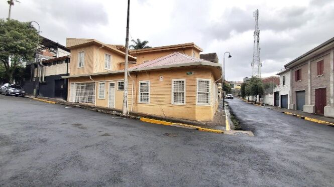 Alquiler de Apartamento Amoblado en Barrio Otoya, San José. RAH 25-1892 in Carmen, San José — $950