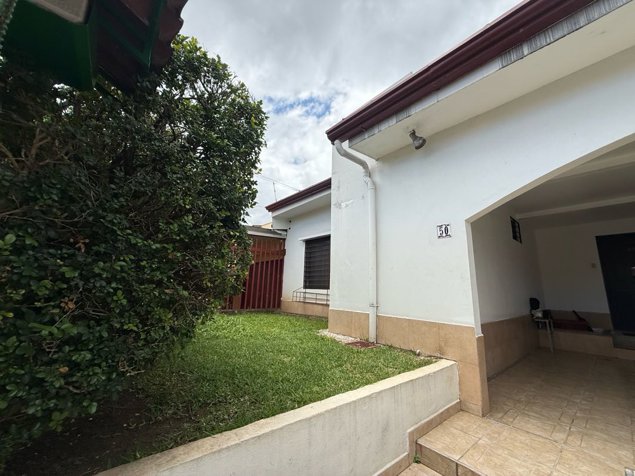 Casa de una planta en alquiler en Rohrmoser en Pavas, San José — ₡ 1 000 000