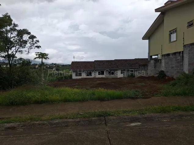 Venta de Lote en Mata de Plátano con Seguridad y Áreas Verdes #27-117 GS en Mata de Plátano, Goicoechea, San José — $150,000 - Foto 3 de 10