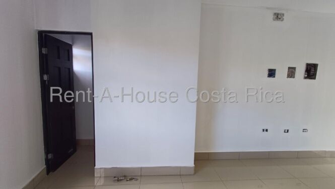 Alquiler de Local Comercial en Granadilla de Curridabat. RAH 26-1422 PRECIO REBAJADO in Granadilla, Curridabat, San José — $600