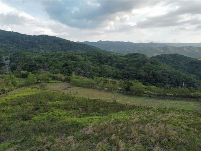 VENTA DE LOTE, ALAJUELA, GUÁCIMA, LAS VUELTAS in Alajuela — $294,042