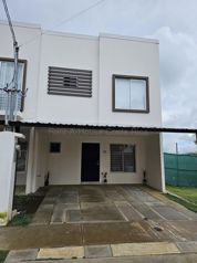 Casa de 3 habitaciones en San Pablo de Heredia