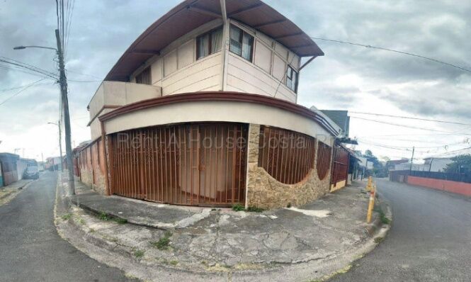 Venta de Casa en Hatillo-San José. RAH 26-1648 PRECIO REBAJADO en Hatillo, San José — ₡ 89 000 000