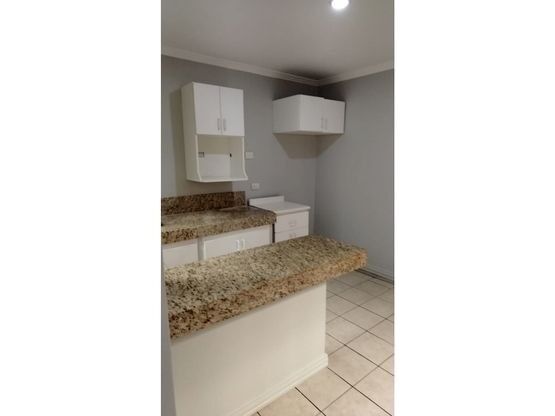 ALQUILER DE APARTAMENTO, SAN JOSÉ, SABANA OESTE, CONTIGUO A UCIMED  en Mata Redonda, San José — $800