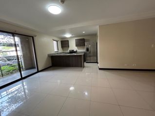 Apartamento en Alquiler en Brasil de Santa Ana – Primer Piso en Brasil, Santa Ana, San José — $1,300 - Foto 4 de 12