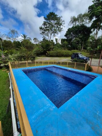 AMPLIA CASA CAMPESTRE CON PISCINA Y 1 HECTÁREA EN SANTA ELENA in San Isidro De El General, Pérez Zeledón, San José — $650,000