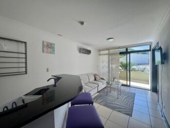 Se alquila moderno apartamento amblado en Avalon Country Club 26-586 en Uruca, Santa Ana, San José — $1,000 - Foto 4 de 22