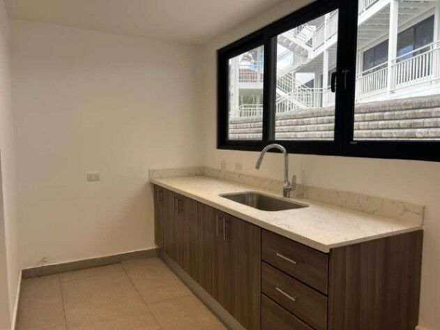 Alquiler de Apartamento a Estrenar en Escazú / Mls. 26-1239 OFC JB in San Rafael, Escazú, San José — $1,300