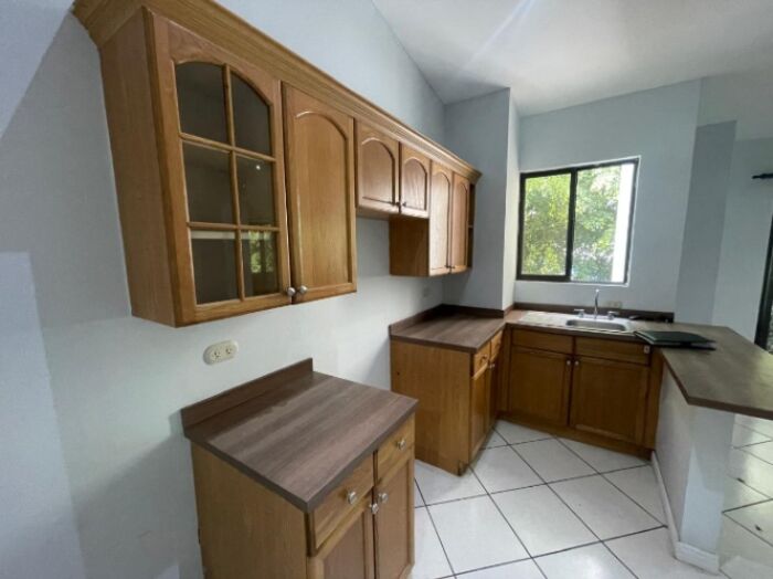 Alquiler Casa o Apartamento – Residencial Av. 71, Pozos Santa Ana. en Pozos, Santa Ana, San José — ₡ 460 000