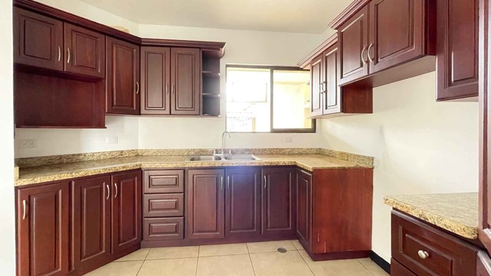 House For Sale In Grecia Costa Rica – Residencial La Guaria in Grecia, Alajuela — ₡ 130 000 000 - Photo 3 of 19
