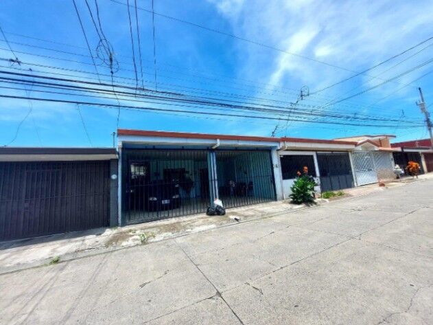 CASA EN VENTA,ALAJUELA, US$110.000.Cod#25-1116 en Alajuela — $110,000