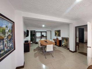 Venta de Edificio de 3 PISOS en Catedral-San José. RAH 27-375 in Cangrejal, Acosta, San José — $1,750,000 - Photo 4 of 14