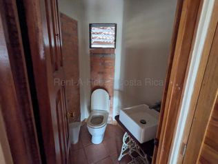 Venta de Casa en San Rafael de Escazú. RAH 27-406 en San Rafael, Escazú, San José — $377,670 - Foto 4 de 18