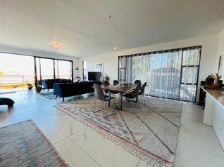Exclusiva Casa Contemporánea en Venta en San Antonio Escazú in San Antonio, Escazú, San José — $410,000 - Photo 3 of 16