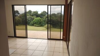 Propiedad con 2 casas en venta en Concepción de San Rafael, Heredia in Concepción, San Rafael, Heredia — $430,000 - Photo 4 of 8