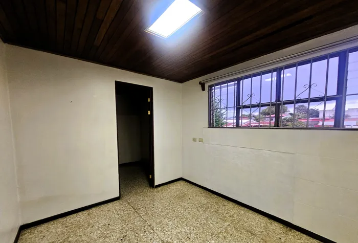 Property for Sale with Commercial Development Potential in San Ramón, Alajuela — ₡ 275 000 000 - Photo 3 of 18