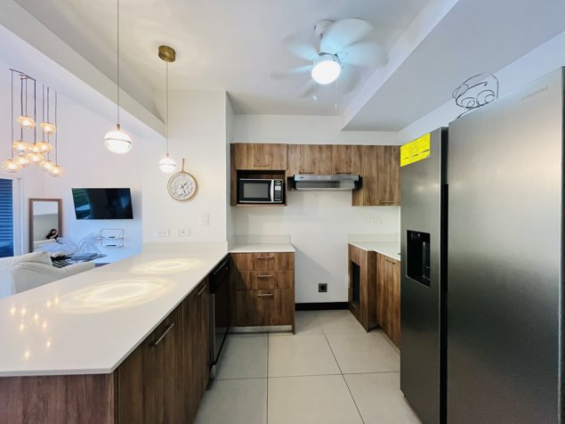 Venta de apartamento  en Santa Ana con vistas al bosque in Santa Ana, San José — $210,000 - Photo 3 of 27