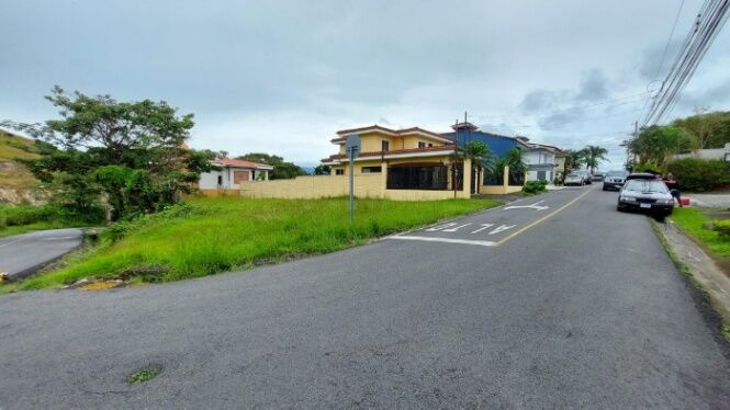 Venta de Lote en San Rafael, Escazú. RAH 25-909 in San Rafael, Escazú, San José — $165,000