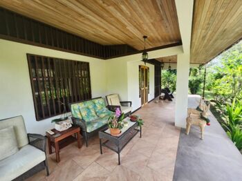 CASA CON APARTAMENTO EN EL CORAZÓN DE PUEBLO NUEVO, PÉREZ ZELEDÓN. in Rivas, Pérez Zeledón, San José — $299,999 - Photo 5 of 33