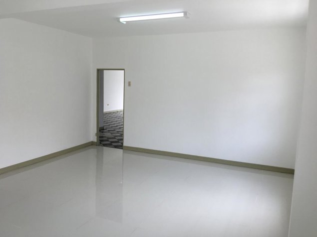 Ofibodega ¡Bienvenido al lugar ideal para su negocio en San José! in Hospital, San José — $3,000