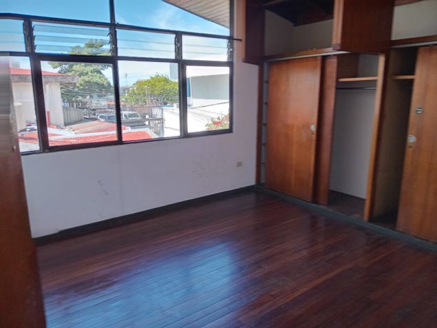 Oportunidad de venta de casa paseo colon COMERCIAL in Merced, San José — $400,000 - Photo 3 of 28