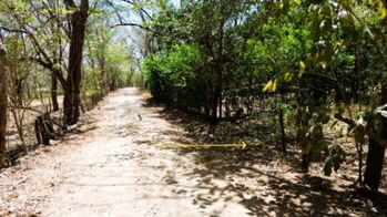 Lote en venta en Guanacaste cerca de Playa Panamá – 1.180 m² listo para construir en Sardinal, Carrillo, Guanacaste — $63,000 - Foto 5 de 6