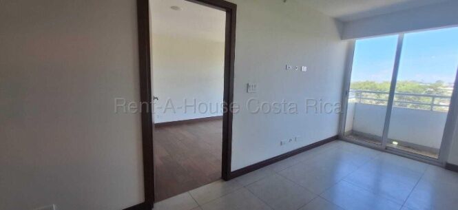 Venta | Apartamento de 1 habitación con amenidades en Heredia #27-31 GS en Ulloa, Heredia — $120,492