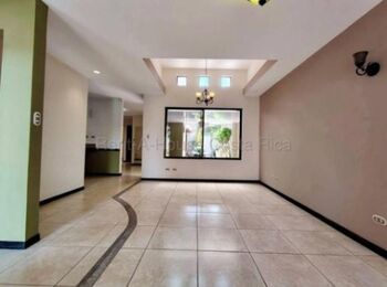 MLS-27-151 LS ALQUILER CASA SAN JOAQUIN FLORES HEREDIA CONTACTENOS AL # 86127562 en San Joaquín, Flores, Heredia — 650 000 ₡ - Foto 4 de 10