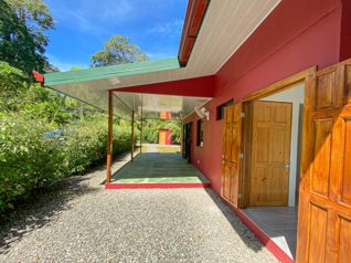 Venta Casa Playa Negra Limón Puerto Viejo 880 m2 en Cahuita, Talamanca, Limón — $230,000 - Foto 2 de 22