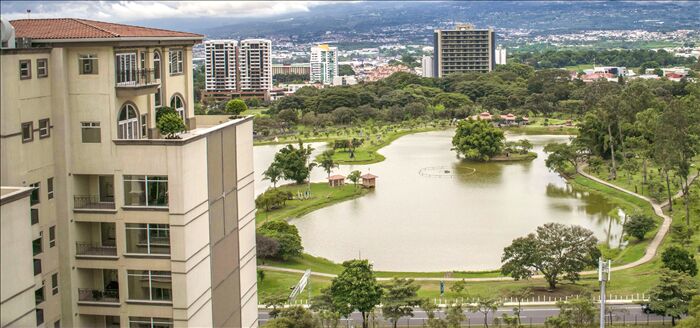 VENTA DE APARTAMENTO, SAN JOSE, SABANA, CONDOMINIO TORRES DEL LAGO - 7354210 en Mata Redonda, San José — $165,000 - Foto 1 de 9