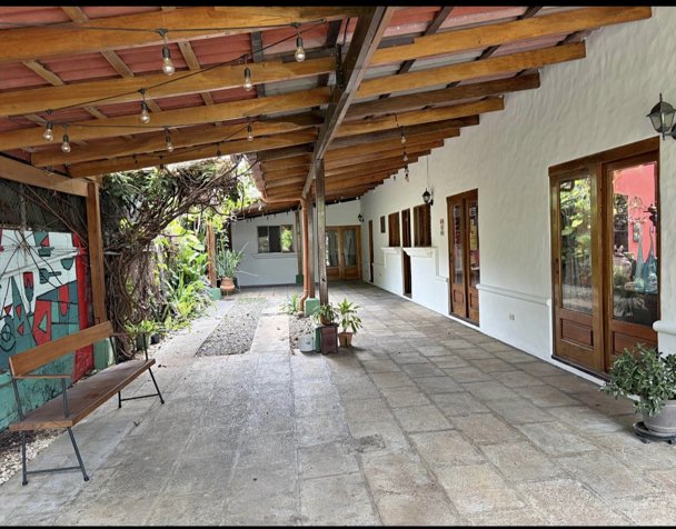 Local en Santa Ana, San José — ₡ 1 200 000 - Foto 3 de 5