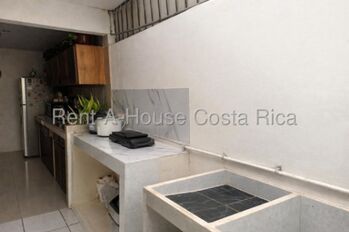 Venta de Casa en Tibás-Colima. RAH 26-1441 in Colima, Tibás, San José — 65 000 000 ₡ - Photo 5 of 12
